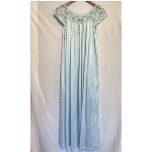 Gilead Women's Lightweight Nylon & Lace Long Length Nightgown Blue Size Small